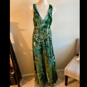 ModCloth Green Sleeveless Maxi Dress